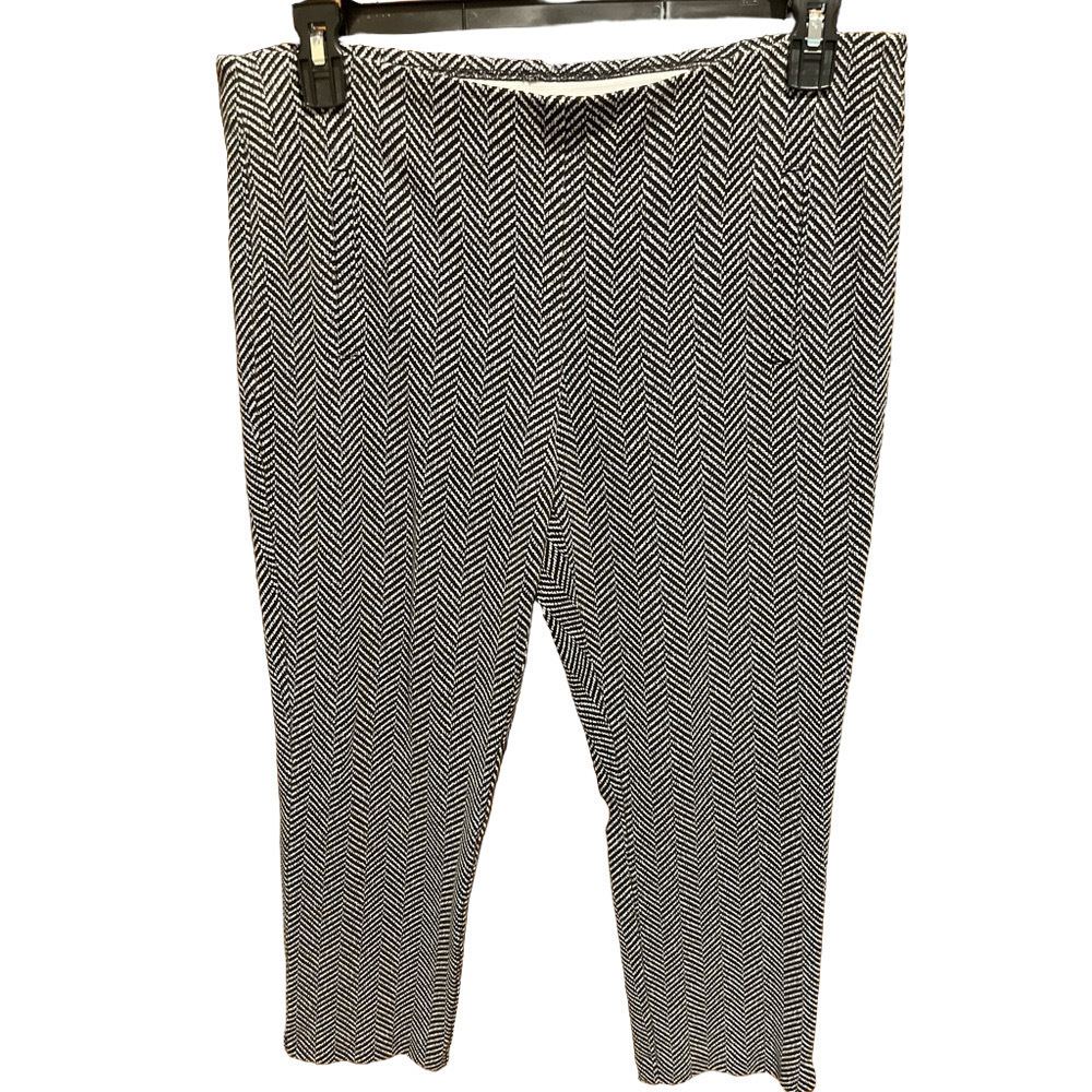 144. WOMENS CHICO’S 2/L DETAIL PANTS